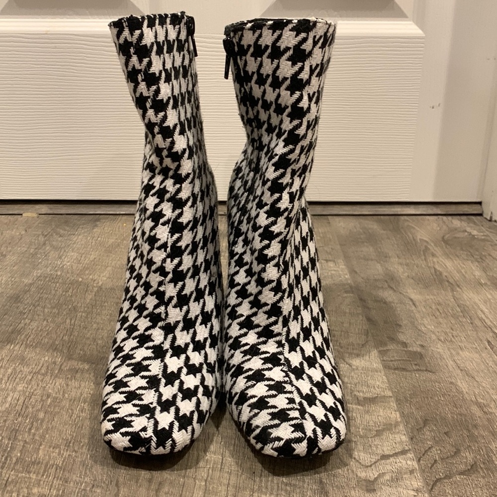Houndstooths booties — worn once